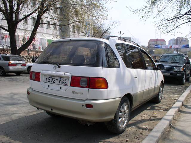 1997 Toyota Ipsum