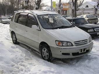 1997 Toyota Ipsum