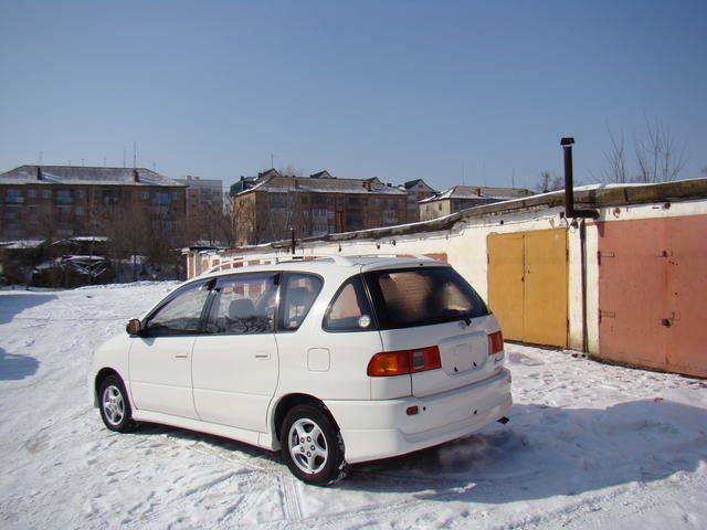 1997 Toyota Ipsum