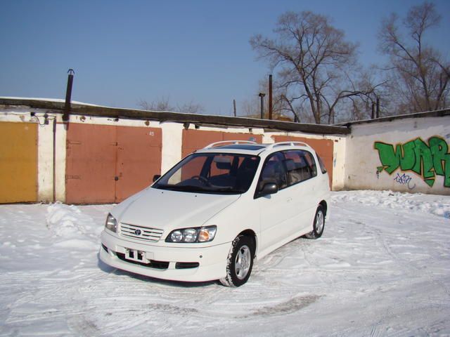 1997 Toyota Ipsum