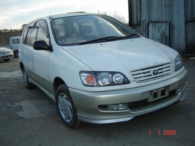 1997 Toyota Ipsum