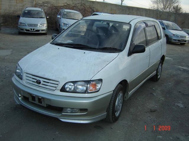 1997 Toyota Ipsum