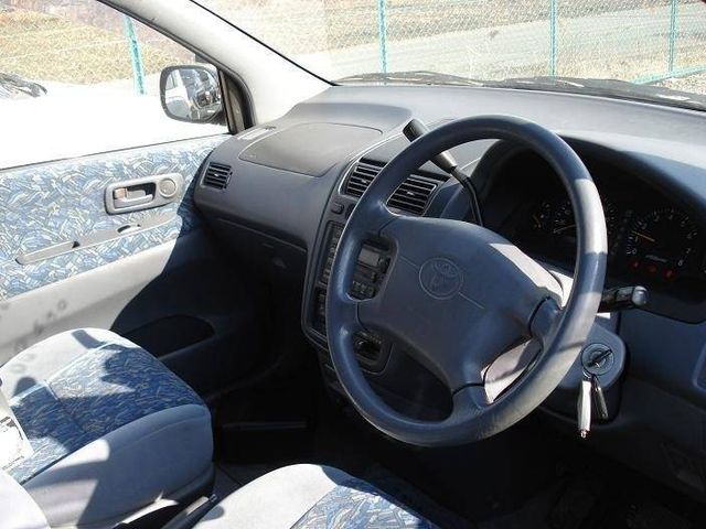 1997 Toyota Ipsum