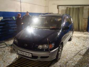 Toyota Ipsum