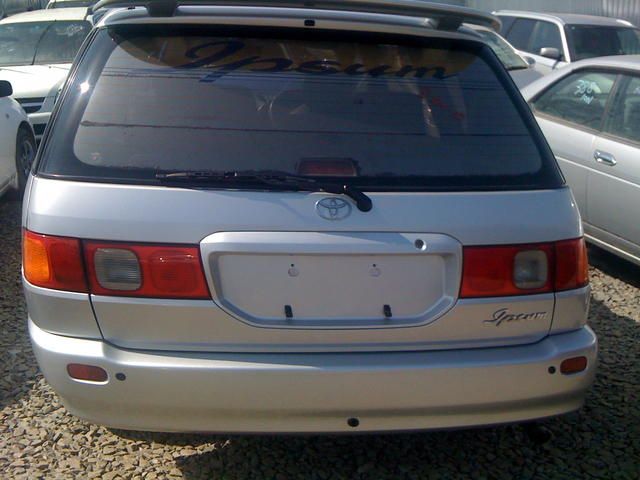 1997 Toyota Ipsum