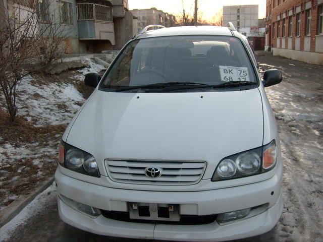 1997 Toyota Ipsum