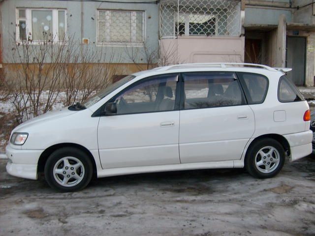 1997 Toyota Ipsum