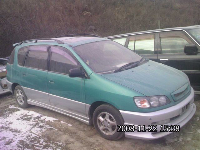 1997 Toyota Ipsum