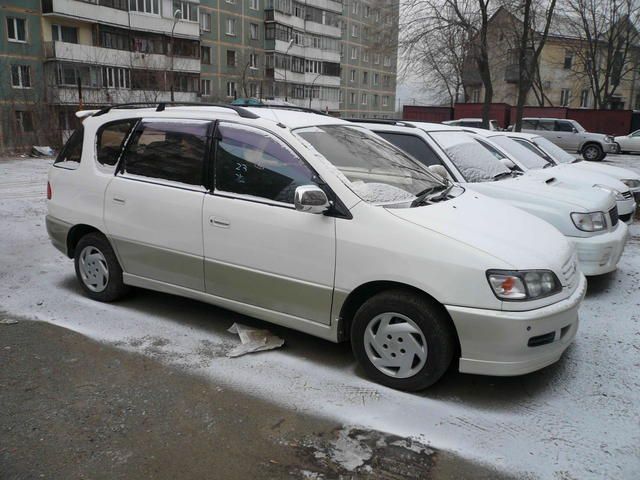 1997 Toyota Ipsum