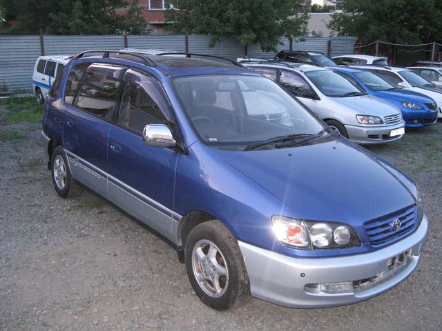 1997 Toyota Ipsum