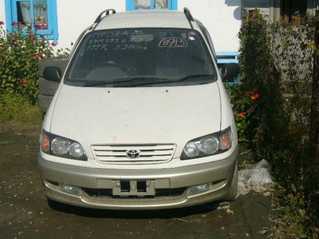 1997 Toyota Ipsum