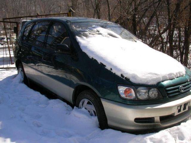 1997 Toyota Ipsum