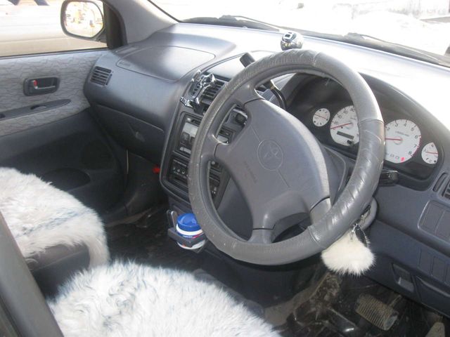 1997 Toyota Ipsum