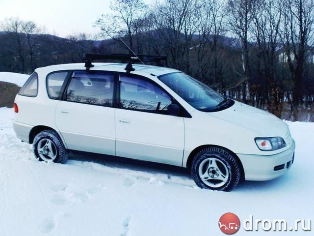 1997 Toyota Ipsum