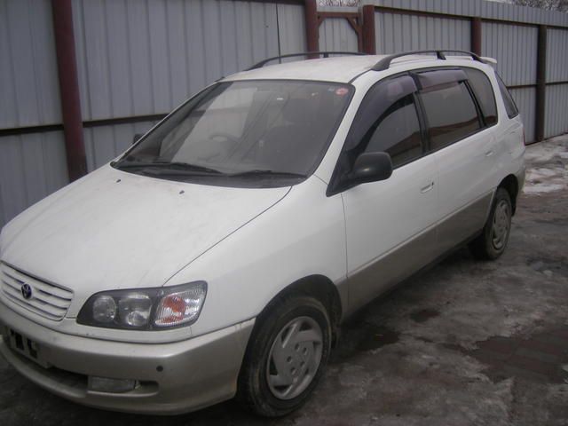 1997 Toyota Ipsum