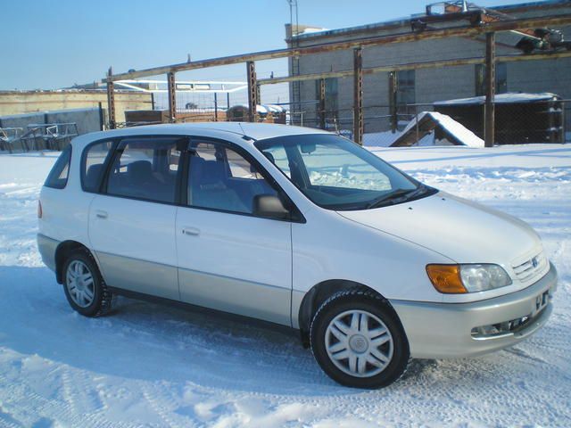 1997 Toyota Ipsum