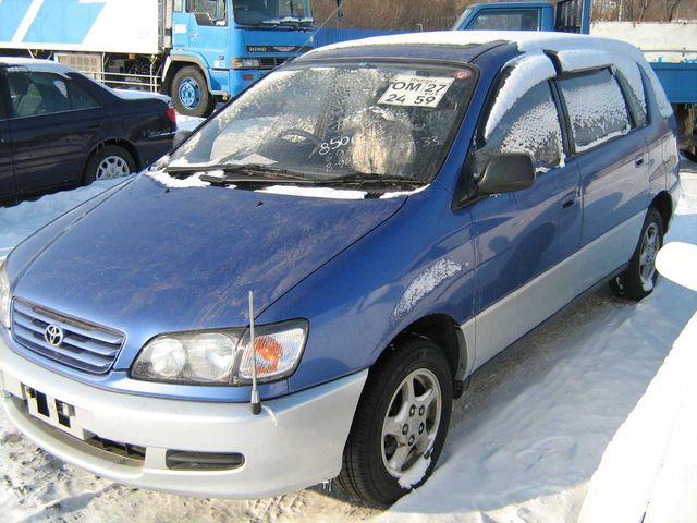 1997 Toyota Ipsum