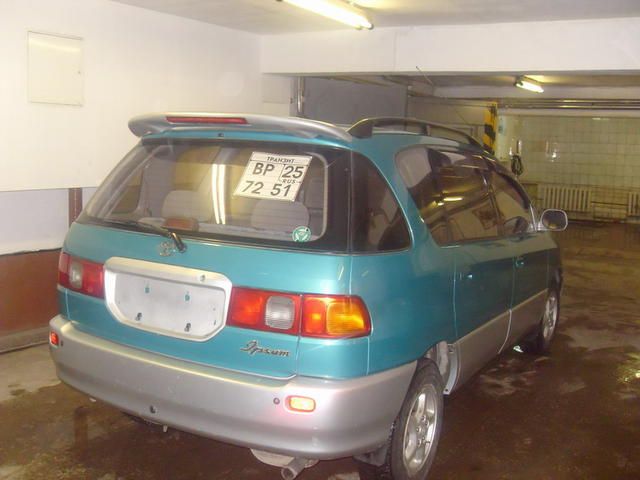1997 Toyota Ipsum