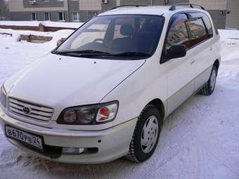 Toyota Ipsum
