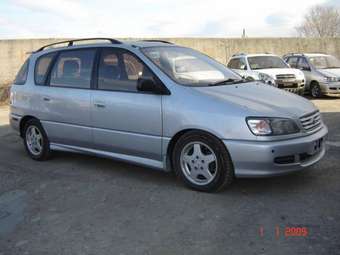 1997 Toyota Ipsum