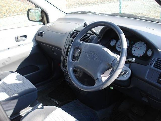 1997 Toyota Ipsum