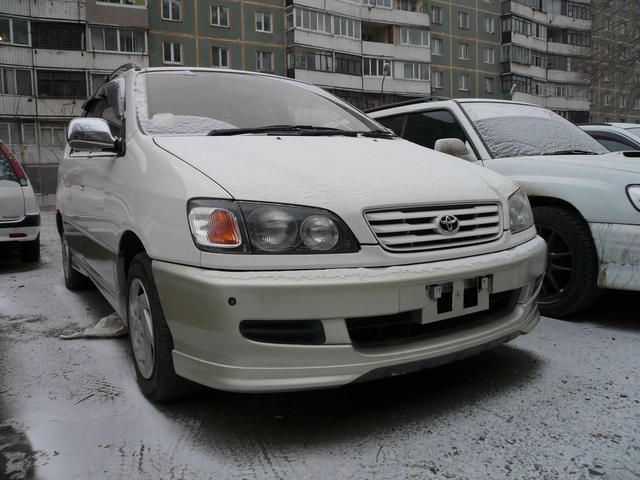 1997 Toyota Ipsum