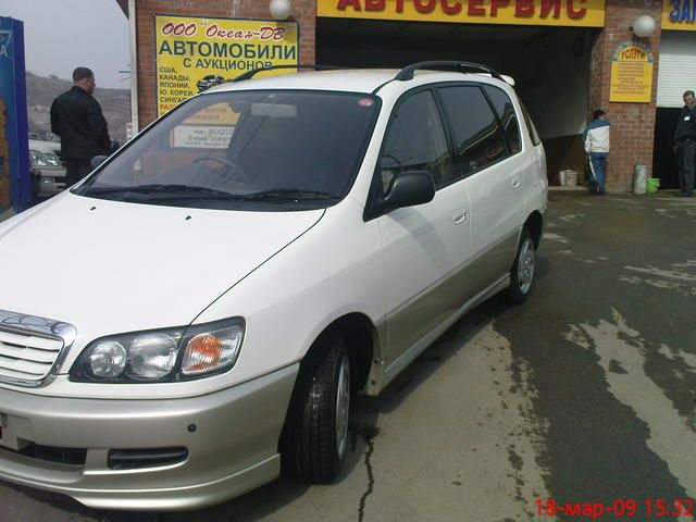 1997 Toyota Ipsum