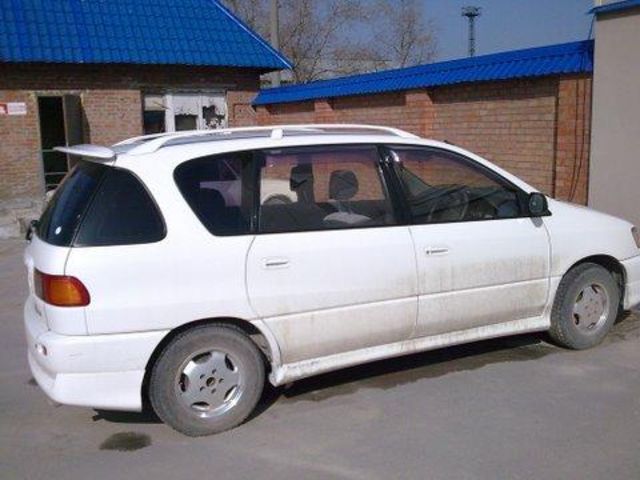 1997 Toyota Ipsum