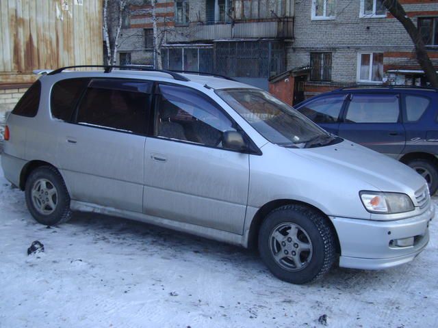 1997 Toyota Ipsum