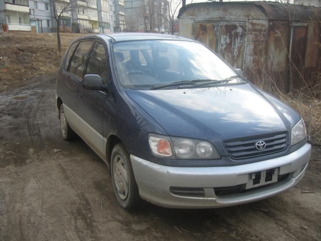 1997 Toyota Ipsum