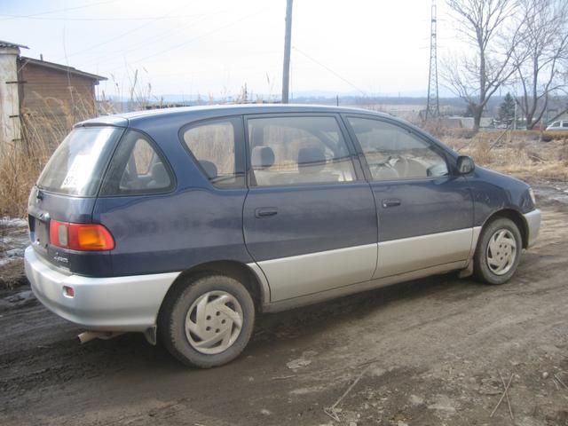 1997 Toyota Ipsum