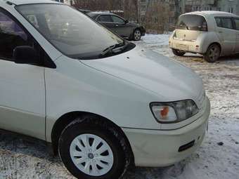Toyota Ipsum