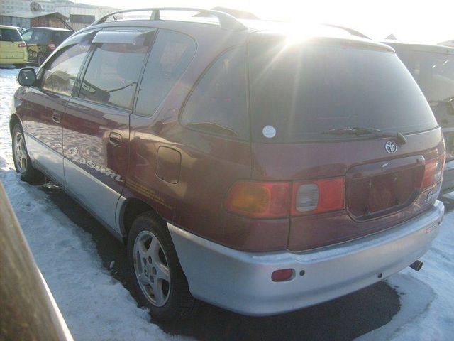 1997 Toyota Ipsum