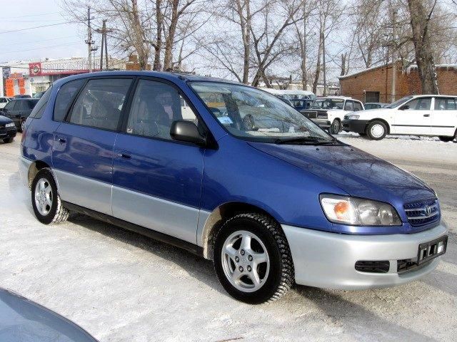 1997 Toyota Ipsum