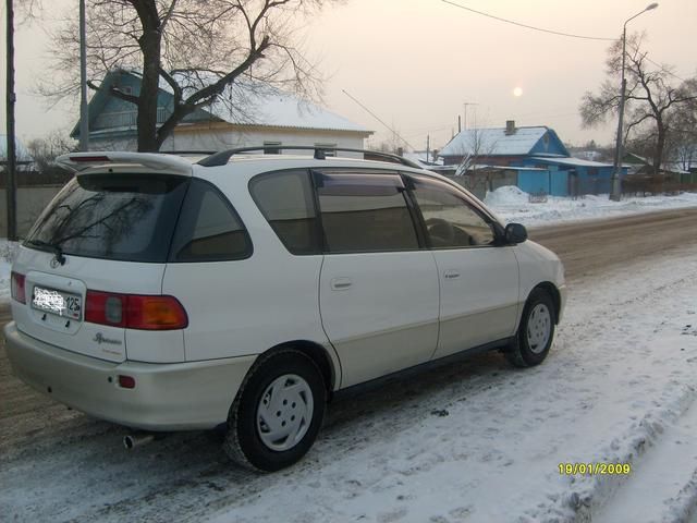 1997 Toyota Ipsum