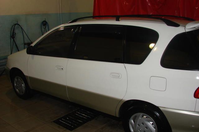 1997 Toyota Ipsum