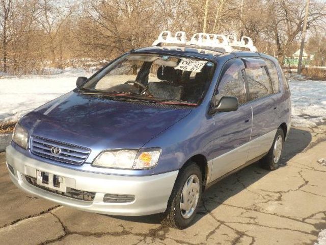 1997 Toyota Ipsum