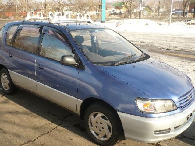 1997 Toyota Ipsum