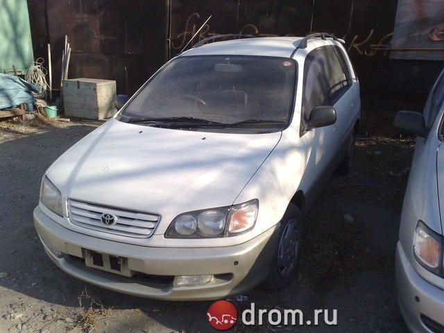 1997 Toyota Ipsum