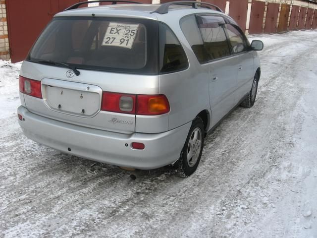 1997 Toyota Ipsum