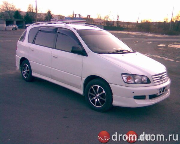 1997 Toyota Ipsum