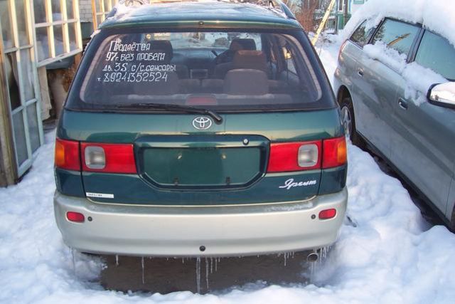 1997 Toyota Ipsum