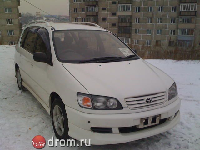 1997 Toyota Ipsum