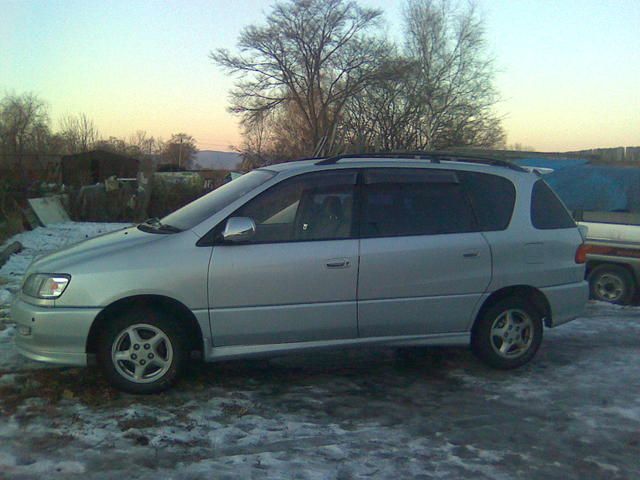 1997 Toyota Ipsum