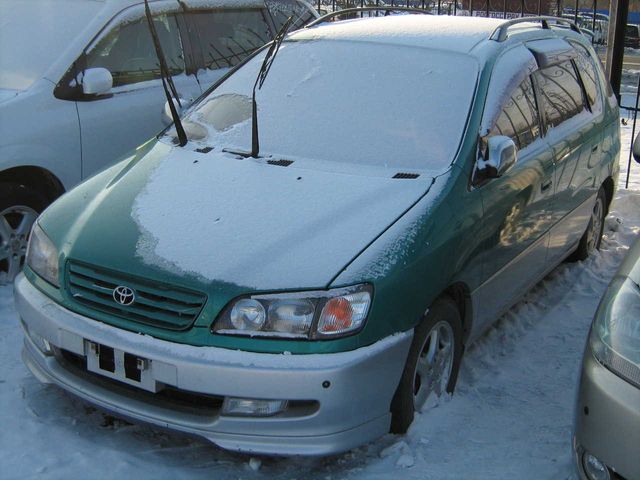 1997 Toyota Ipsum