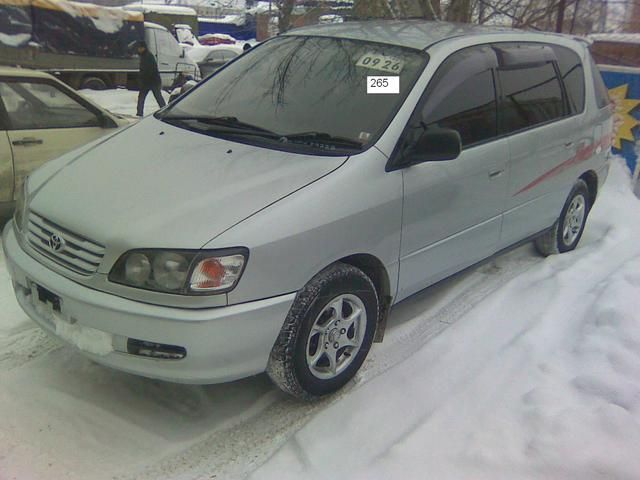 1997 Toyota Ipsum