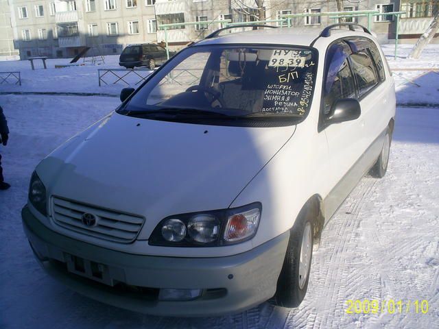 1997 Toyota Ipsum