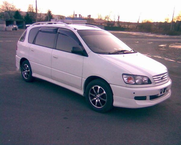 1997 Toyota Ipsum