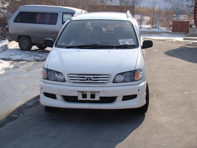 1997 Toyota Ipsum