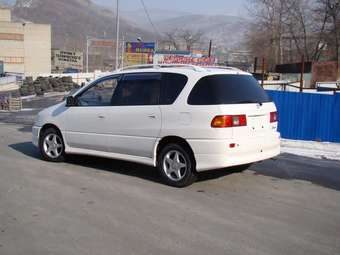 Toyota Ipsum